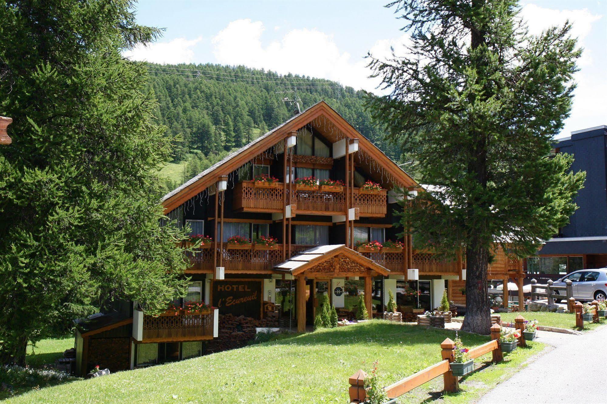 וארס Hotel Ecureuil מראה חיצוני תמונה