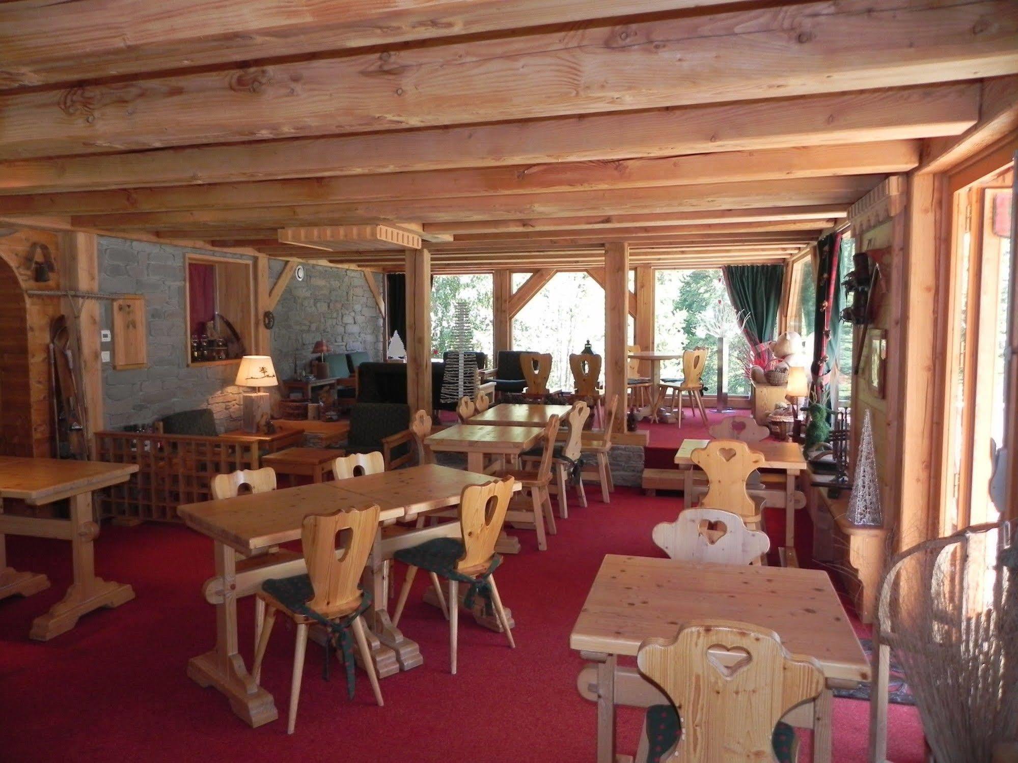 וארס Hotel Ecureuil מראה חיצוני תמונה