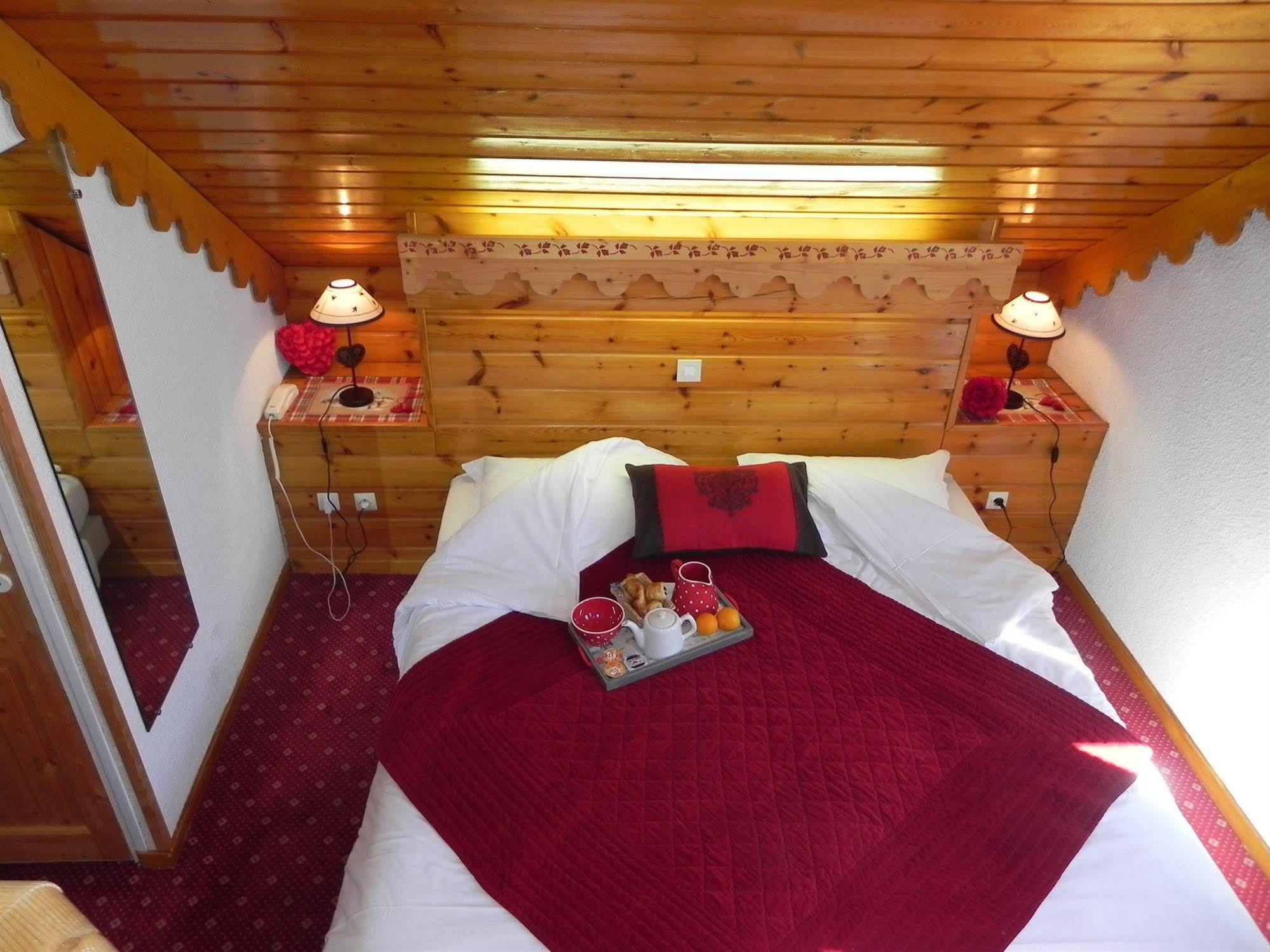 וארס Hotel Ecureuil מראה חיצוני תמונה